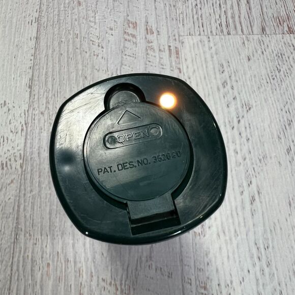 Mr. Dudley Battery Operated Automatic Pepper Mill Salt Grinder Light Christmas - Picture 5 of 12